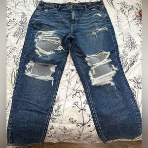 American Eagle High rise mom jeans